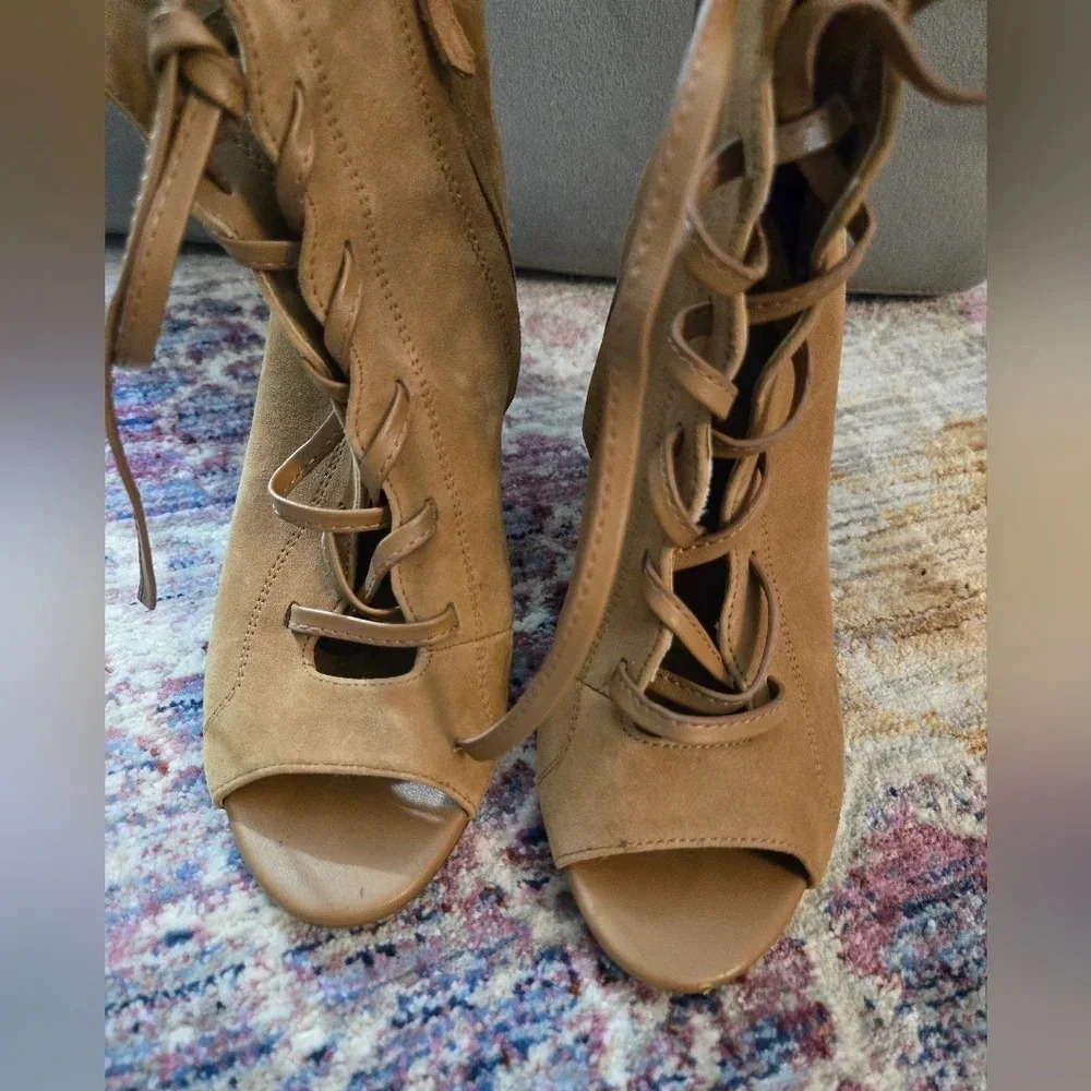 Sam Edelman | Tan Ankle Heelee Lace Up Peep Toe Booties Sz 5.5 - Picture 4 of 6